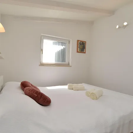 House Monfiorenzo 1833 בית נופש *