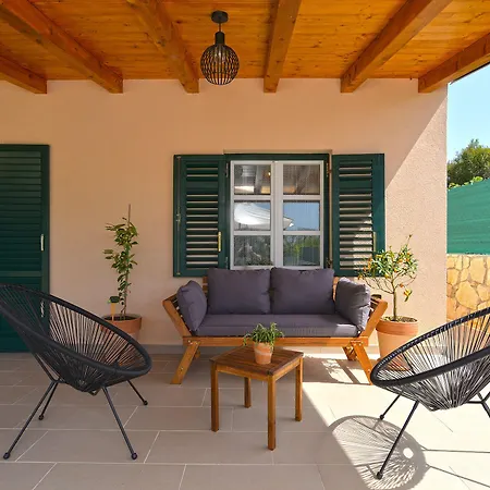 House Monfiorenzo 1833