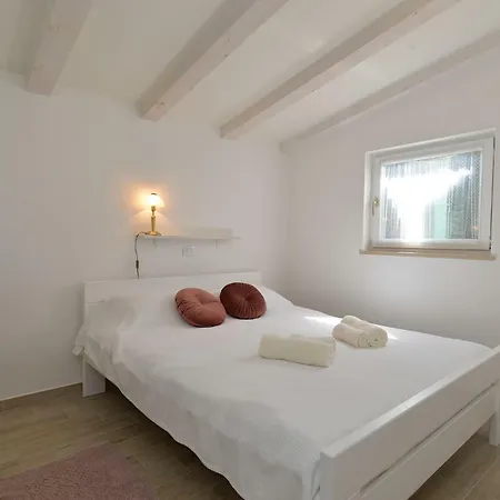 別荘 House Monfiorenzo 1833 *